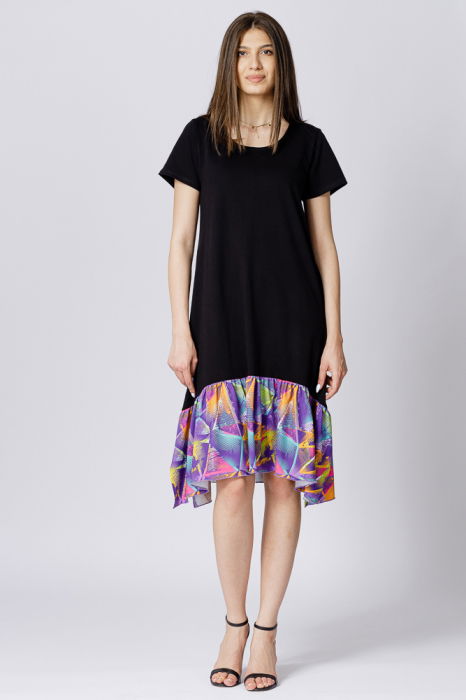 Rochie neagra cu volan in colturi si imprimeu fond mov [3]