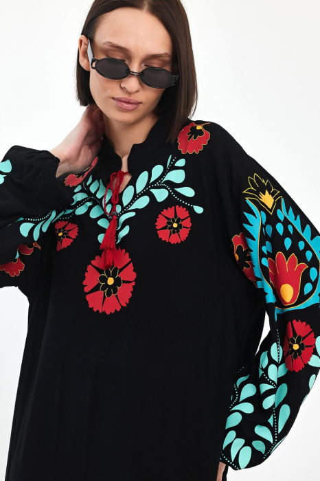 Rochie neagra A-line cu imprimeu cauciucat flori rosii , din vascoza [7]