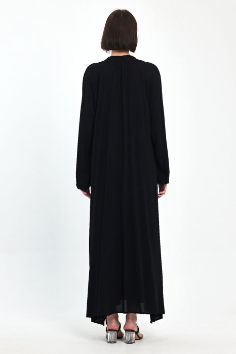 Rochie neagra A-line cu broderie traditionala pe piept, din vascoza [9]