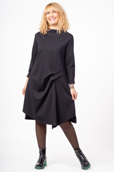 Rochie neagra din bumbac cu doua cute pe talie [2]