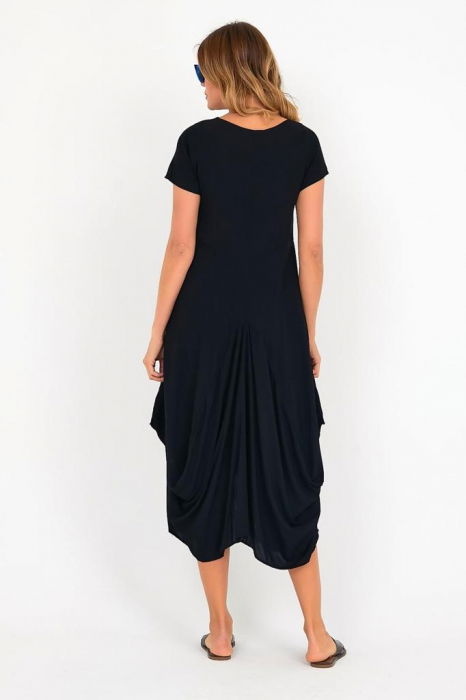 Rochie neagra in colturi cu broderie  "Dreamcatcher" si ciucuri, din vascoza [2]