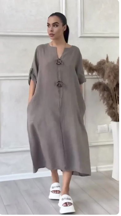 Rochie din in, cu doi nasturi decorativi pe piept, bej inchis