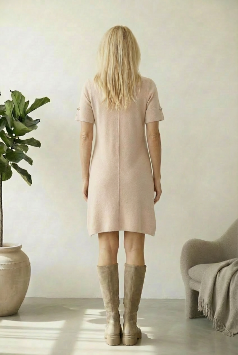 Rochie scurta A-line tricotata, cu maneca scurta si nasture decorativ, bej [2]