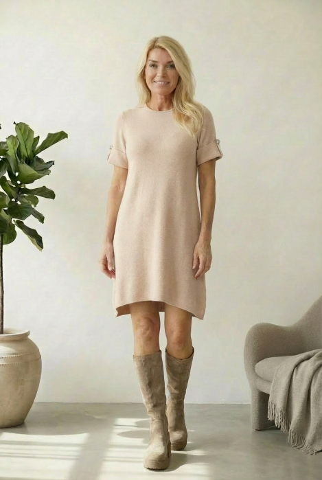 Rochie scurta A-line tricotata, cu maneca scurta si nasture decorativ, bej [1]