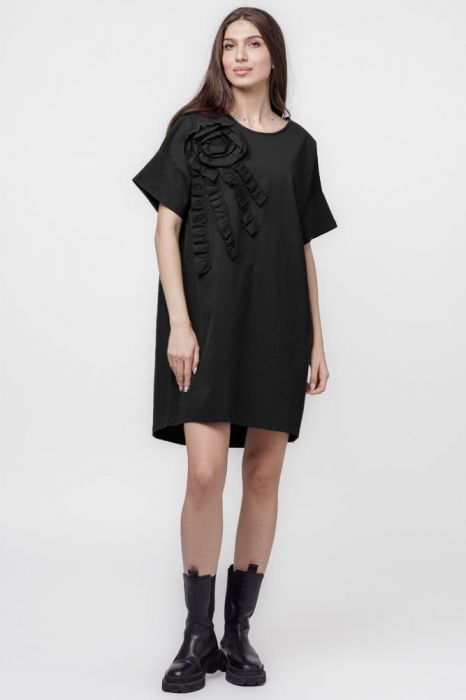 Rochie scurta, dreapta,cu aplicatie boboc, din jerseu de bumbac, neagra [1]