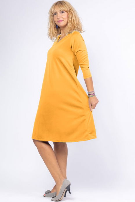 Rochie uni galbena `A line` midi, cu decolteu traditional [2]