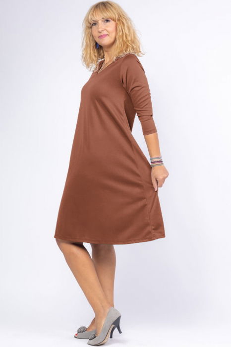 Rochie uni  maro ciocolata `A line` midi, cu decolteu traditional [1]