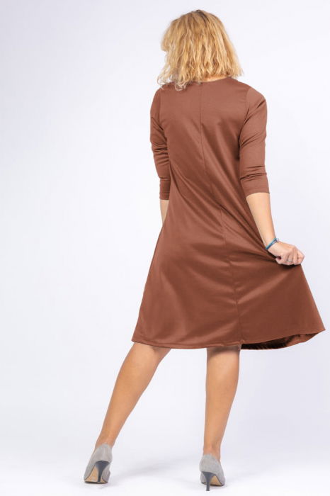 Rochie uni  maro ciocolata `A line` midi, cu decolteu traditional [2]