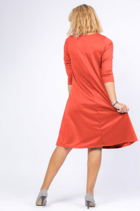 Rochie portocaliu pastel `A line` midi, cu decolteu traditional si imprimeu floare picturala [3]