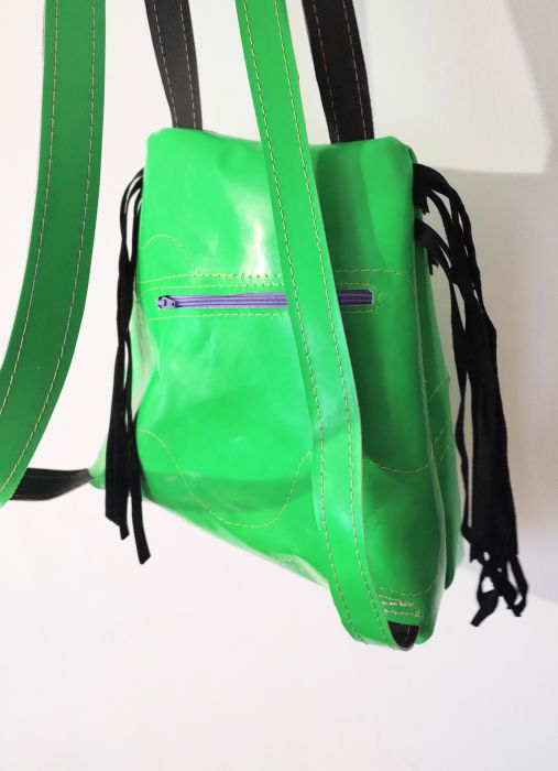 Rucsac din piele naturala verde neon,cu pisicuțe [3]