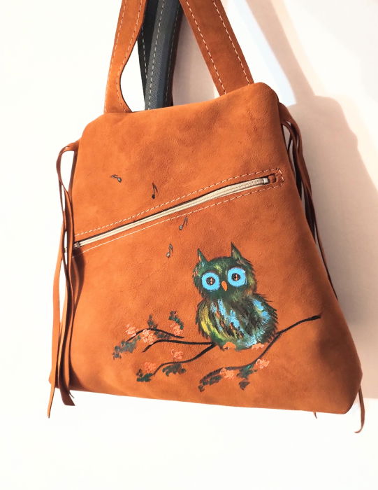 Rucsac din piele naturala camel ,cu bufnita