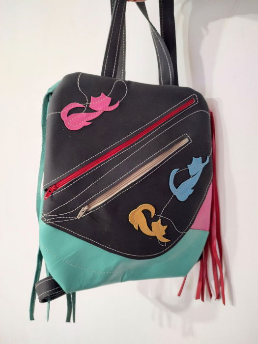 Rucsac multicolor ,din piele naturala ,cu pisicuțe colorate, unicat [2]