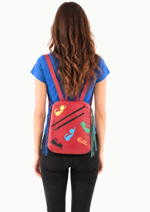 Rucsac din piele naturala rosie,cu pisicute colorate, unicat