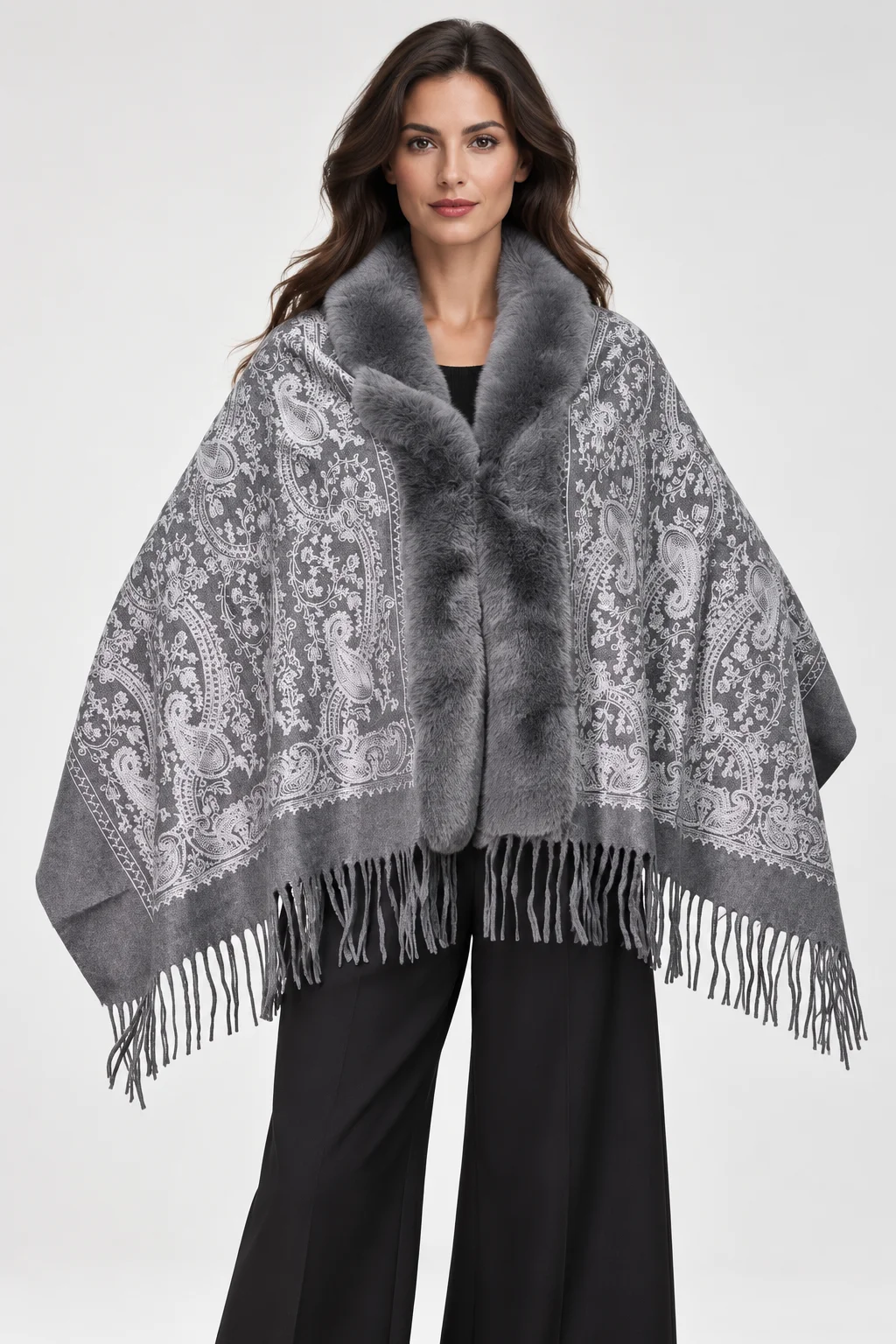 Sal elegant tip poncho cu broderie ton pe ton si bordura din blanita artificiala, gri