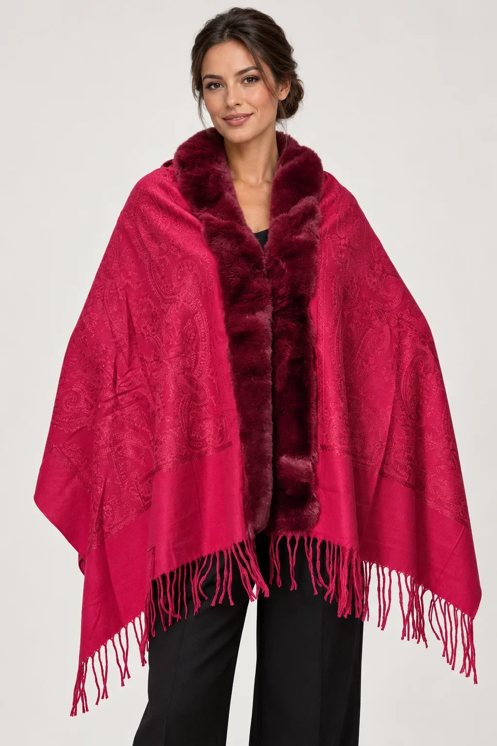 Sal elegant tip poncho cu broderie ton pe ton si bordura din blanita artificiala, rosu