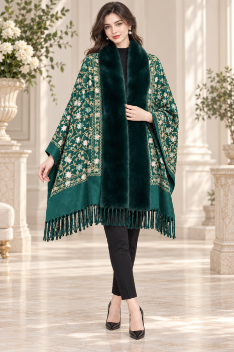 Sal elegant tip poncho cu lana, broderie florala multicolora si bordura din blanita artificiala, verde smarald