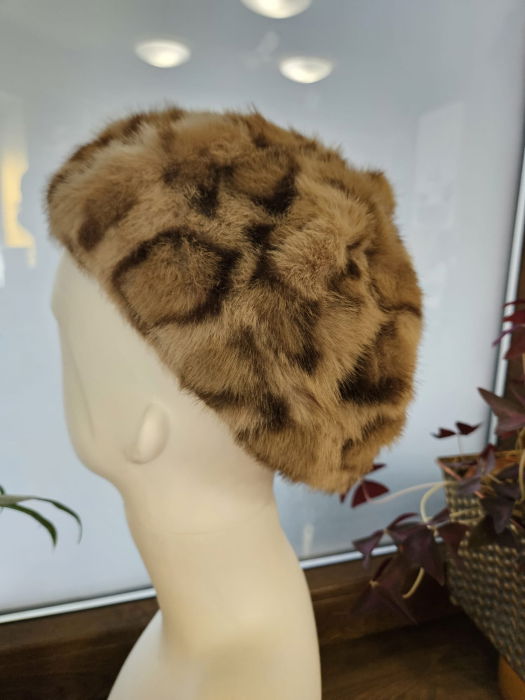 Bereta frantuzeasca din blanita si interior matlasat, animal print bej [5]
