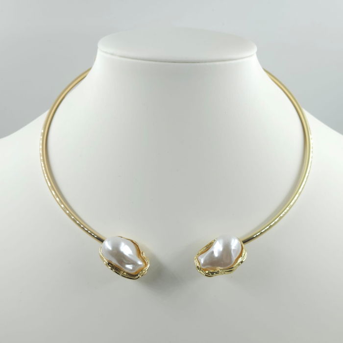 Set colier auriu rigid cu perle sintetice neregulate si cercei asortati [9]