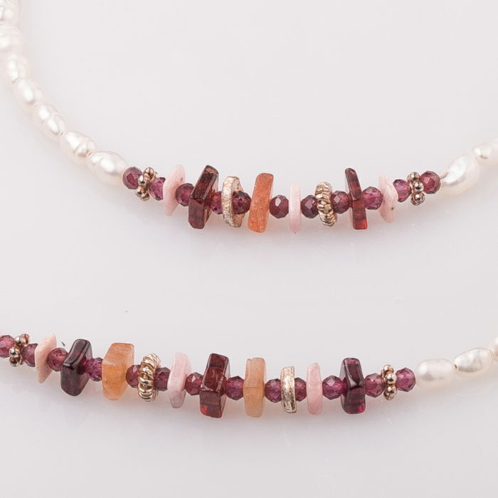 Set colier si bratara subtire din perle cu placute de granat si rodonit [3]