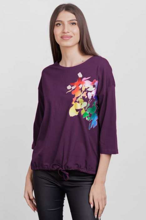 Tricou cu maneca 3/4 din tricot de bumbac cu snur la baza, mov inchis cu imprimeu floare stilizata [1]