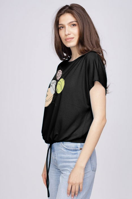 Tricou din vascoza cu snur la poale si imprimeu chip, negru [2]