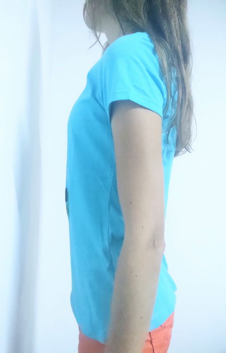 Tricou turcoaz pictat manual cu pisicuta și umbrela [2]