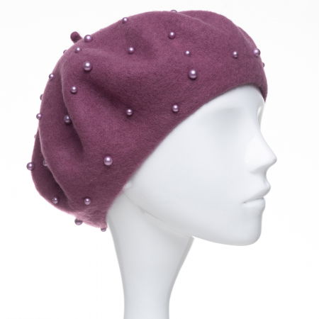 Berete - Bereta mov zmeura, cu perle fine aplicate pe toata suprafata, din lana