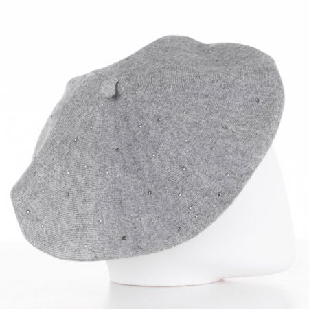 Bereta gri clasica, cu strasuri foarte fine aplicate pe toata suprafata, din bumbac si lana [1]