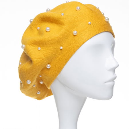 Berete - Bereta galbena clasica, cu perle fine aplicate pe toata suprafata, din bumbac si lana