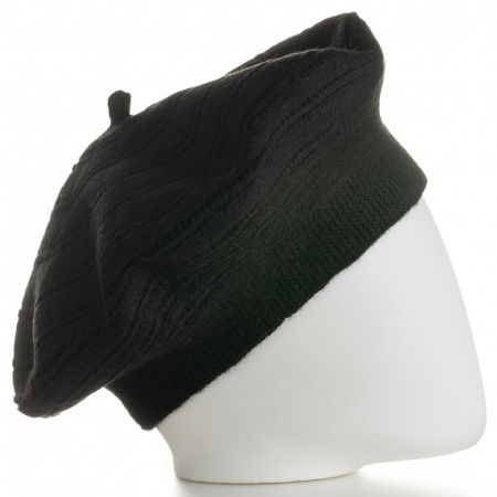 Bereta neagra cu model gen tricotaj cu cercuri concentrice, din lana [1]