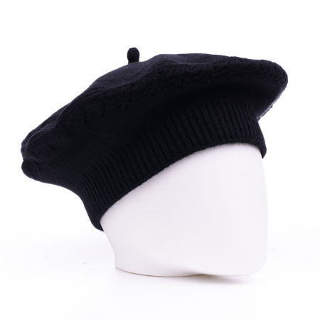 Bereta neagra cu model tricotaj cu braduti, din lana [1]