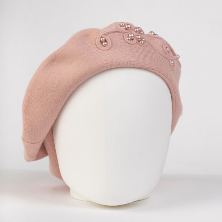 Berete - Bereta roz chic, cu decoratiune tricotata si insertii de perle, din bumbac si lana