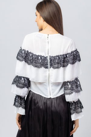Bluza alba, eleganta cu volane si dantela neagra [3]