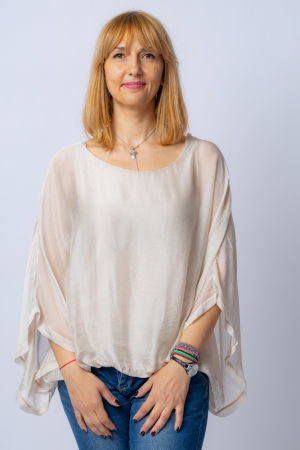 Bluze din Mătase si Vâscoză - Bluza bej din matase si vascoza cu maneca fluture