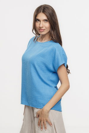 Bluza albastra lejera din vascoza cu in, usor creponata, cu maneca cazuta scurta [1]