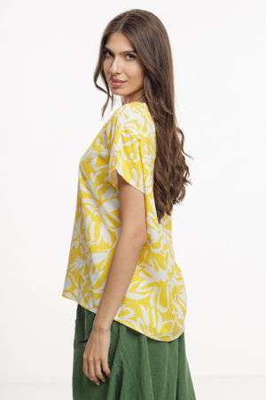Bluza galbena lejera din vascoza cu in, imprimata, cu maneca cazuta scurta [1]