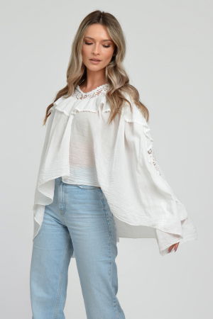 Bluza boho oversize din batist de bumbac, in colturi, cu volan si dantela, alba [9]
