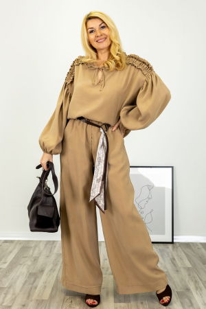 Îmbracaminte Noutați - Bluza dama eleganta cappuccino cu maneca bufanta si detalii fronsate