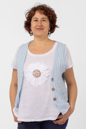 Bluza din in alba, cu floare si paiete pe piept [7]