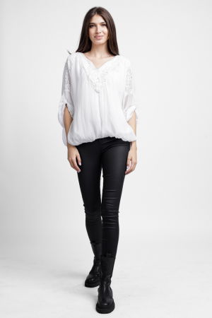 Bluze din Mătase si Vâscoză - Bluza din matase si vascoza platca brodata, cu paiete fine si cu dantela pe spate, alba