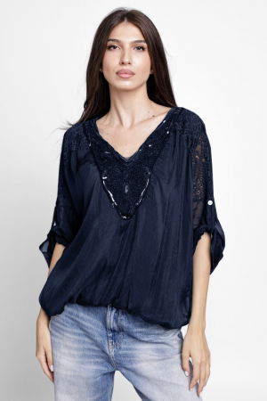 MĂSURI MARI - Bluza din matase si vascoza platca brodata, cu paiete fine si cu dantela pe spate, bleumarin
