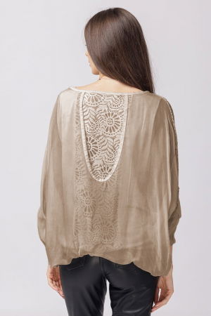 Bluza din matase si vascoza bej inchis brodata si dantela pe spate si nasturei [1]
