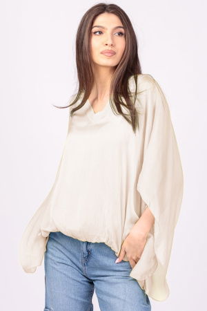 NOU IN SHOPIKA - Bluza din matase si vascoza bej deschis, cu decolteu in V in fata si pe spate