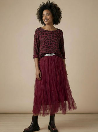 NOU IN SHOPIKA - Bluza fina bordo cu imprimeu animal print din modal cu casmir