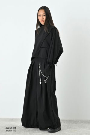 Bluza neagra oversize, cu maneca fluture si detalii din catifea neagra [1]