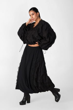 Bluze Casual - Bluza neagra oversize cu maneci fluture si dantela