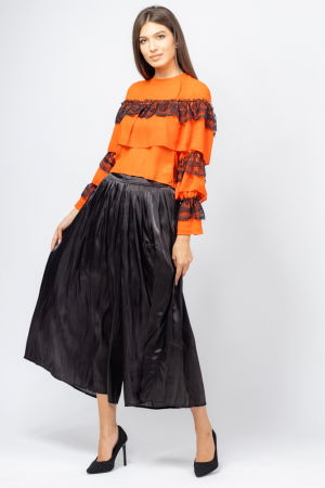 Bluza portocalie, eleganta cu volane si dantela neagra [2]