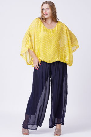 Bluza galbena cu bulinute din matase si vascoza cu maneca fluture [3]