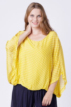 Bluza galbena cu bulinute din matase si vascoza cu maneca fluture