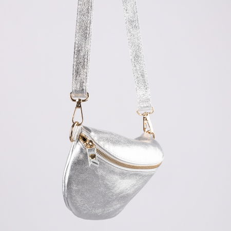 Borseta din piele naturala cu fermoar si bareta reglabila, argintie [1]